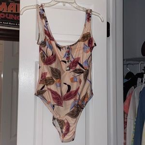 ONE PIECE FLORAL WOMENS